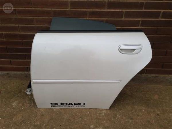 Puerta tras izquierda subaru legacy iv - 