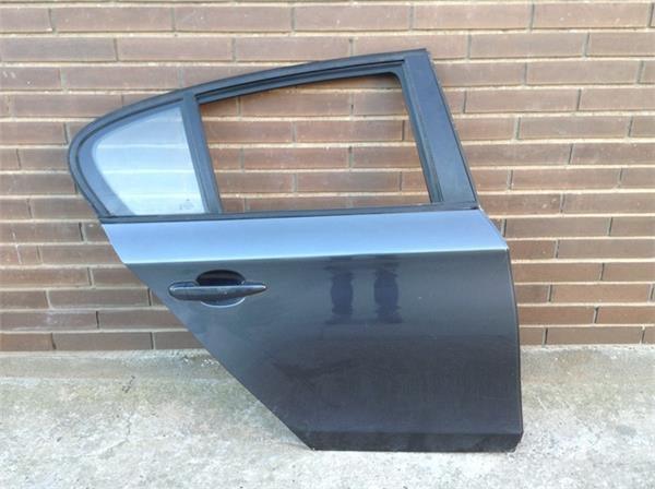 Puerta trasera dcha bmw serie 1 e87 - 