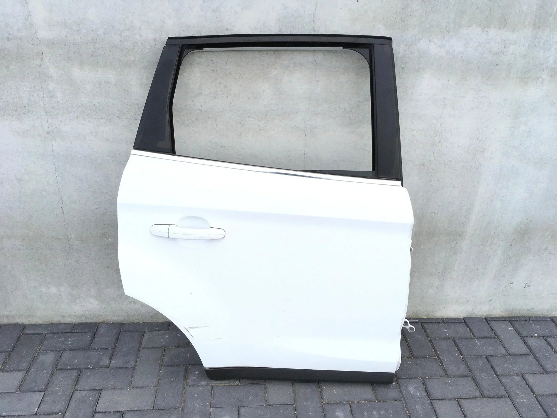 Puerta trasera dcha Ford Kuga mk1