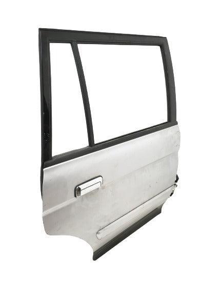 Puerta trasera dcha Mitsubishi pajero sport