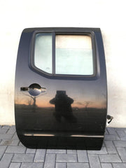 Puerta trasera dcha Nissan Navara D40