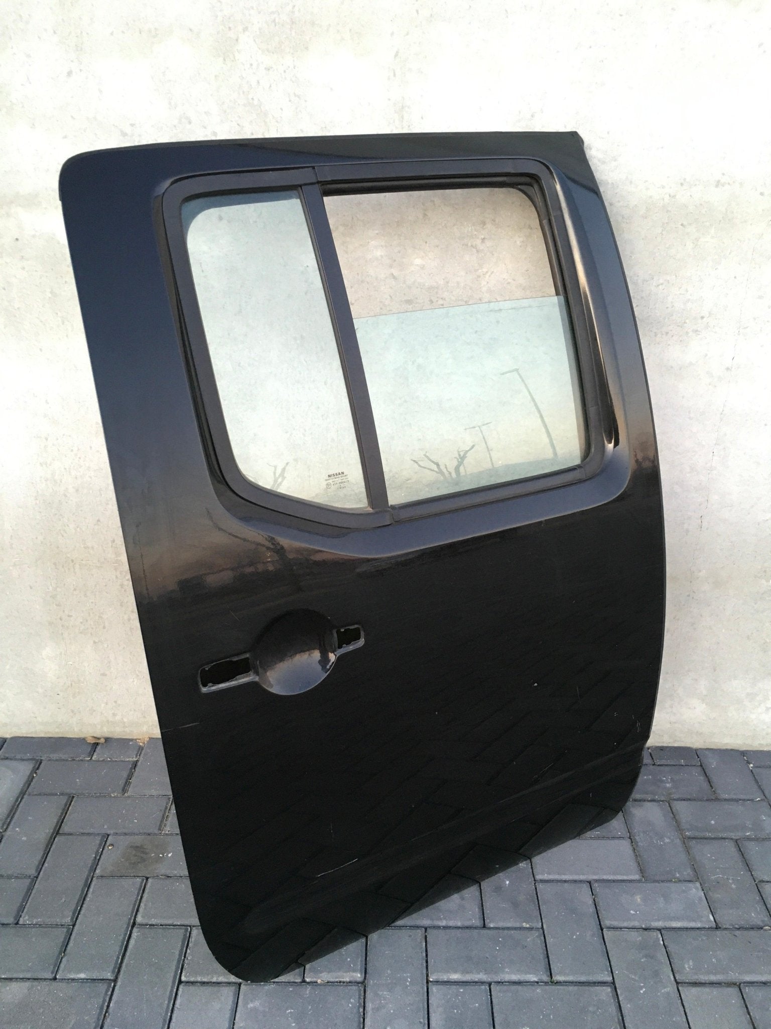 Puerta trasera dcha Nissan Navara D40 - 82100EB30J