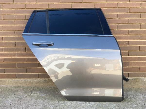 Puerta trasera dcha VW Golf 7 Variant