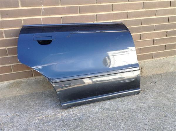 Puerta trasera derecha audi a4 - 