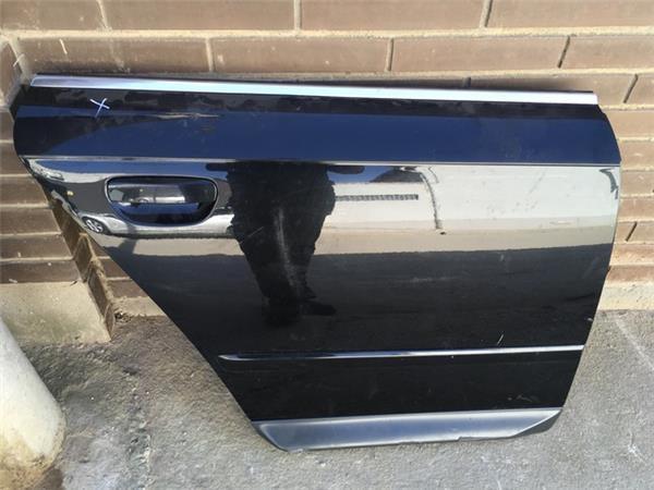 Puerta trasera derecha audi a4 s4 b7 - 