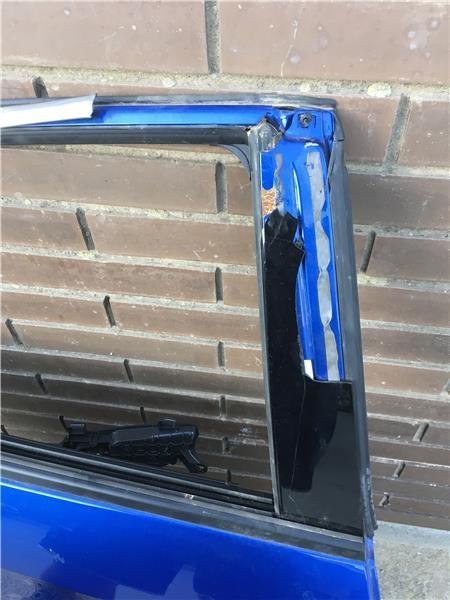 Puerta trasera derecha Honda Civic FC - 