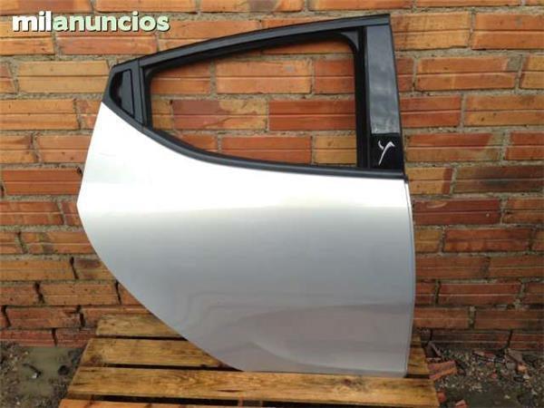 Puerta trasera derecha lancia ypsilon - 