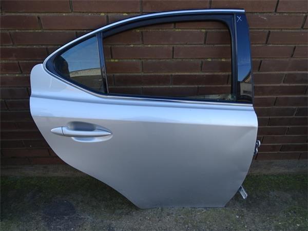 Puerta trasera derecha lexus is ii - 