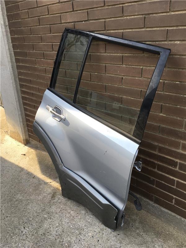 Puerta trasera derecha Montero DID - 