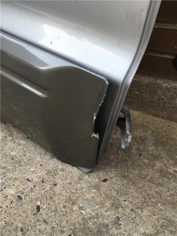 Puerta trasera derecha Montero DID - 