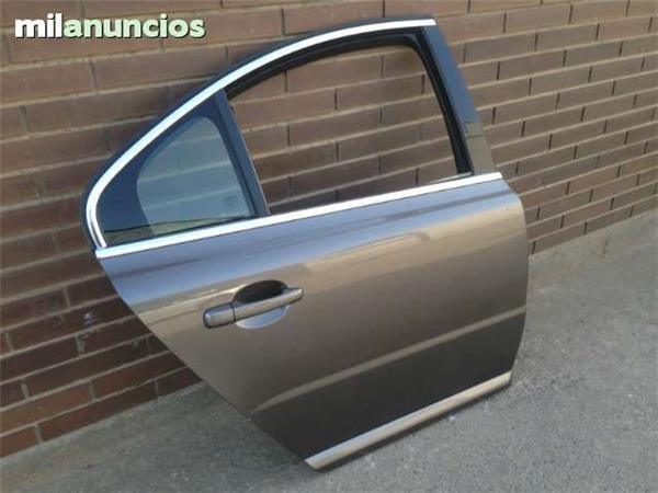 Puerta trasera derecha volvo s80 d5 - AutoRR 