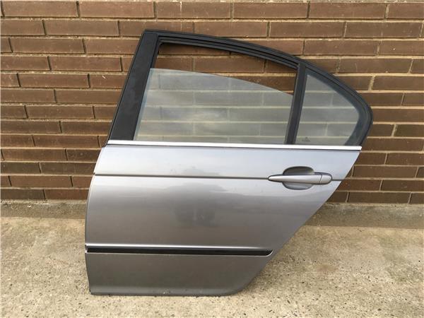 Puerta trasera izq Bmw Serie 3 E46 - AutoRR 