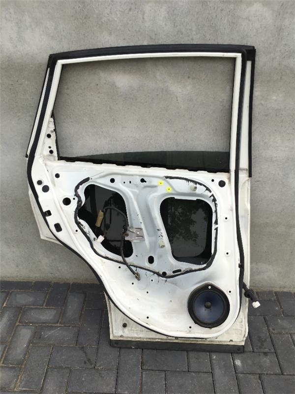 Puerta trasera izq Honda CRV 3 - 