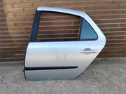 Puerta trasera izquier renault laguna ii - 