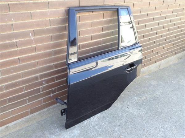 Puerta trasera izquierda bmw x3 e83 - 