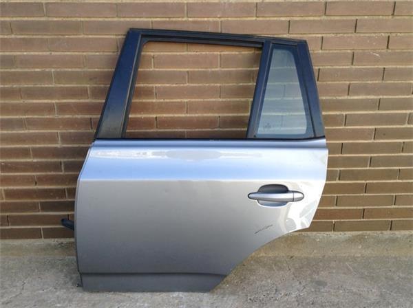 Puerta trasera izquierda bmw x3 e83 - 