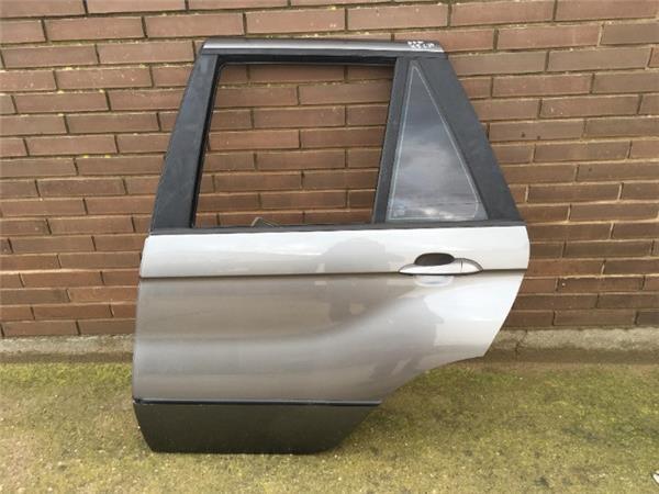 Puerta trasera izquierda bmw x5 e53 - 