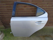 Puerta trasera izquierda lexus is ii - 