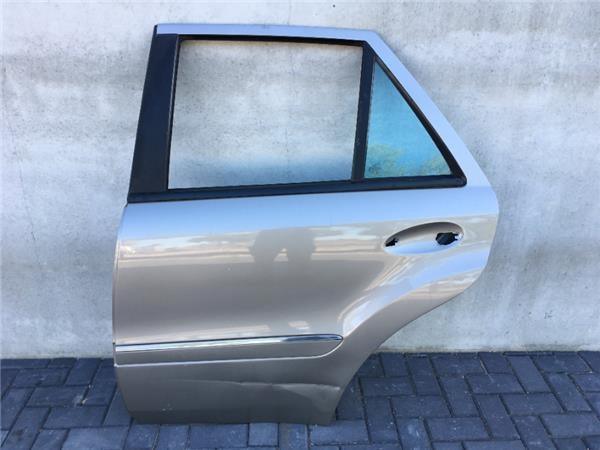 Puerta trasera izquierda Mercedes ML W16
