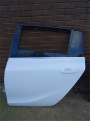 Puerta trasera izquierda opel zafira c - 