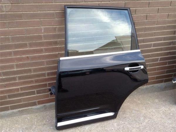 Puerta trasera izquierda porsche cayenne - 