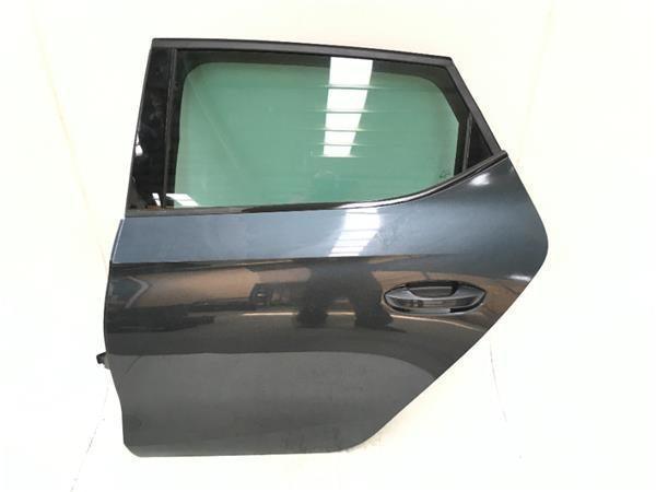 Puerta trasera izquierda Seat Leon IV - 