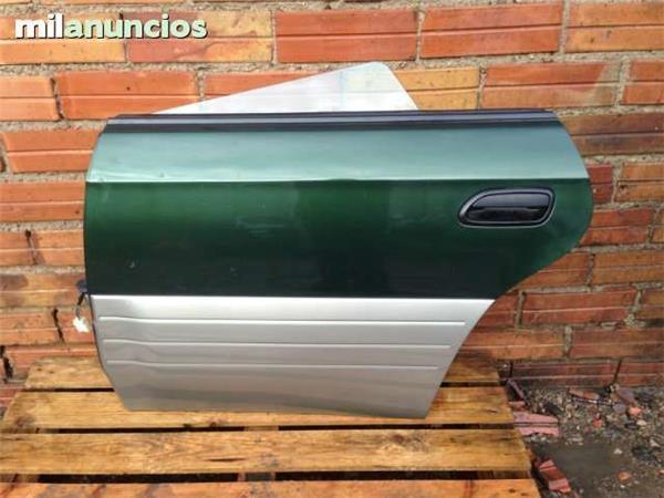 Puerta trasera izquierda subaru outback - 