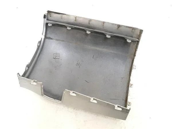 Puntera izquierda paragolpes VW T5