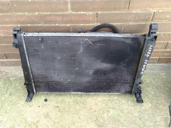 Radiador y electro opel corsa d 1.3 cdti - 