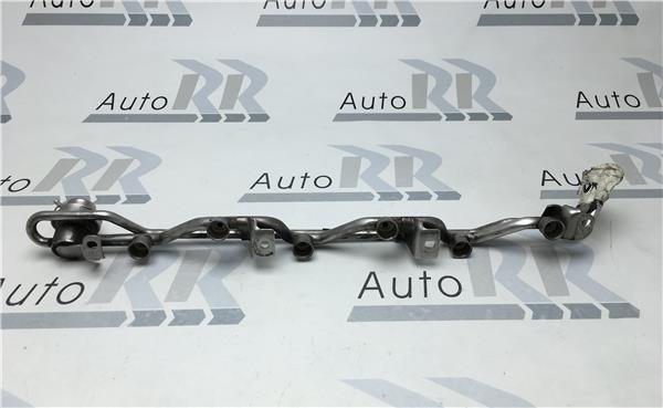 Rampa inyectora Vw Golf VR6 022133315e