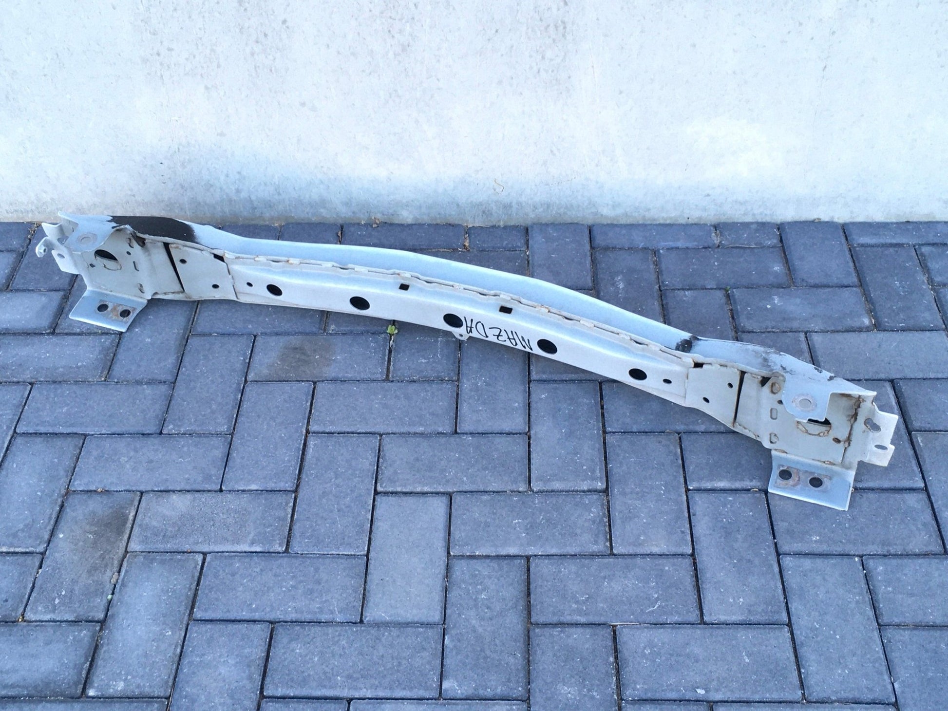 Refuerzo delantero mazda CX7 - EHY050070B