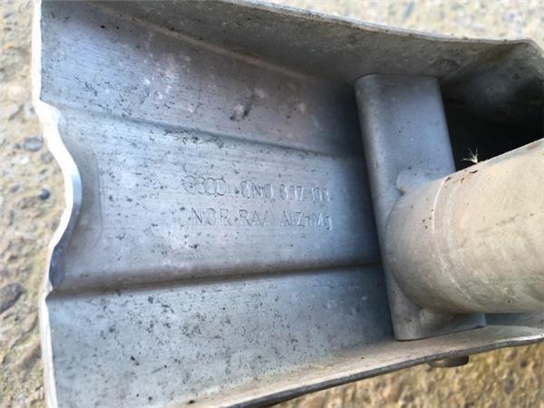 Refuerzo paragolpes delantero Audi TT 8N - 8n0807108