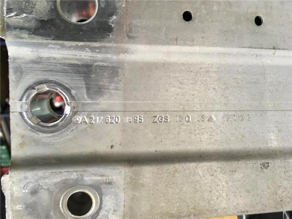 Refuerzo paragolpes delantero Mercedes E - a2126200895