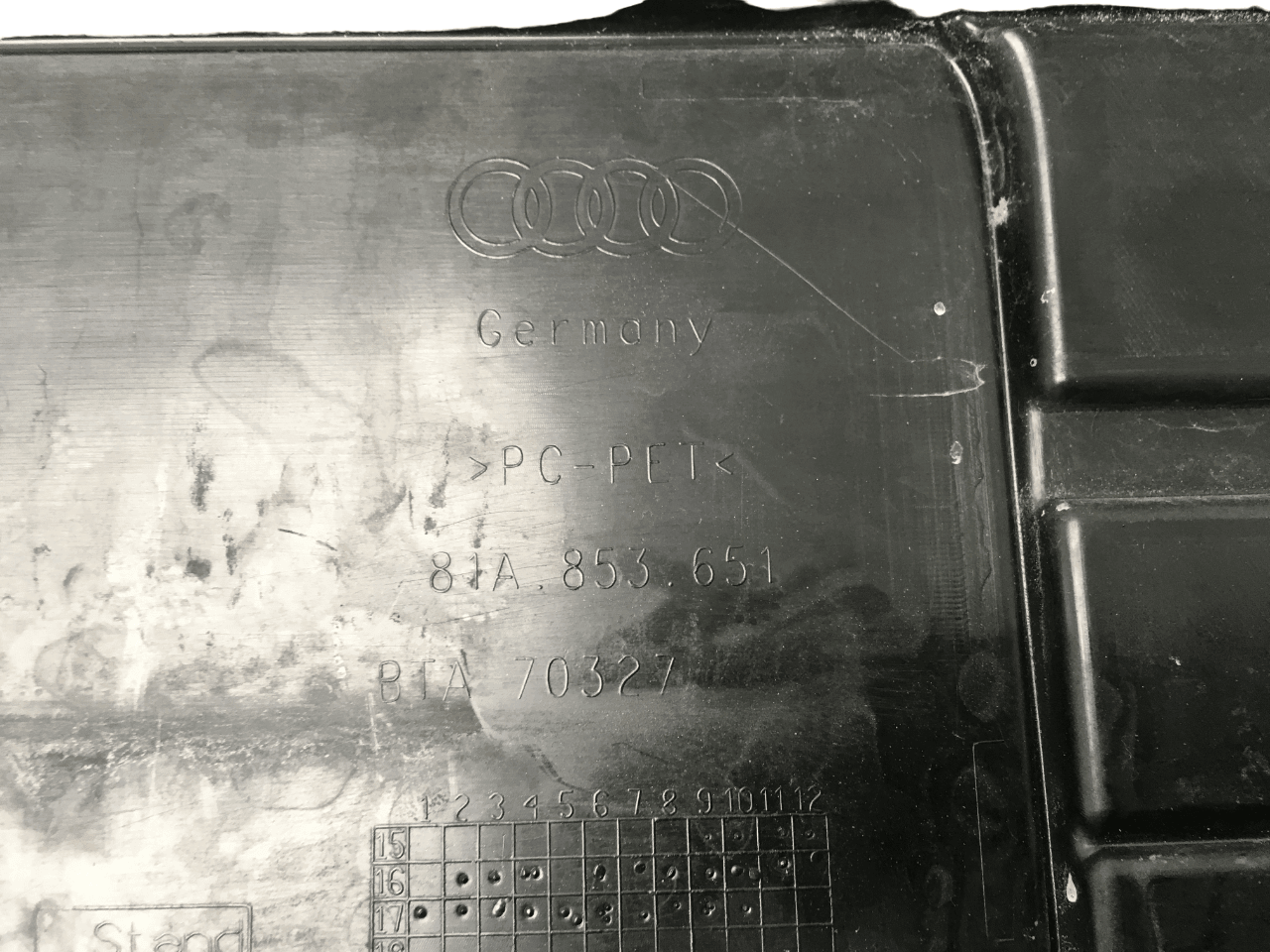 Rejilla delantera Audi Q2 81A853651 - 81A853651