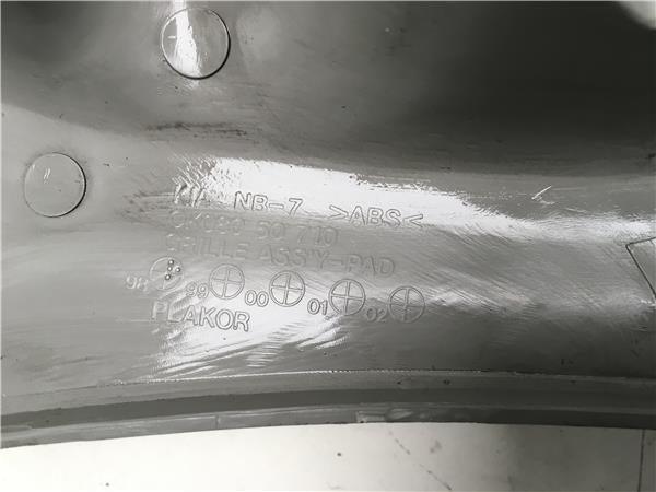 Rejilla delantera Kia Sportage I - ok08050710