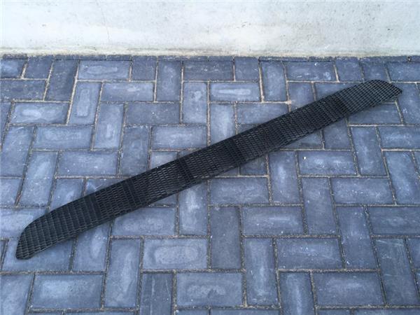 Rejilla delantera Nissan Almera N16 - 62254bn700