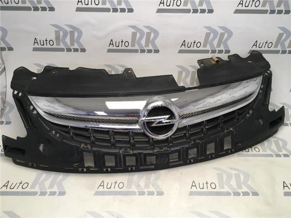 Rejilla delantera Opel Corda D - 13286000
