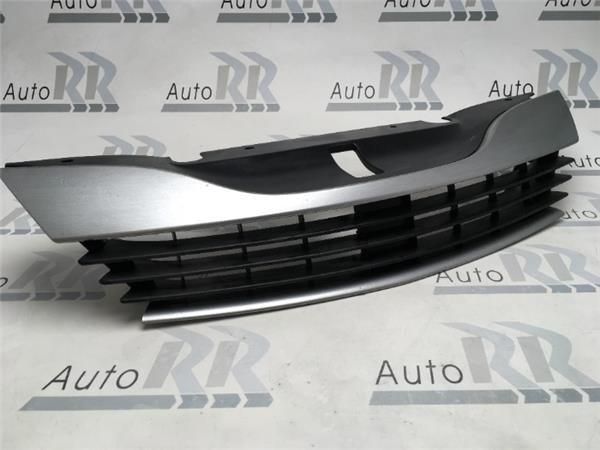 Rejilla delantera Renault Laguna II - 8200012581