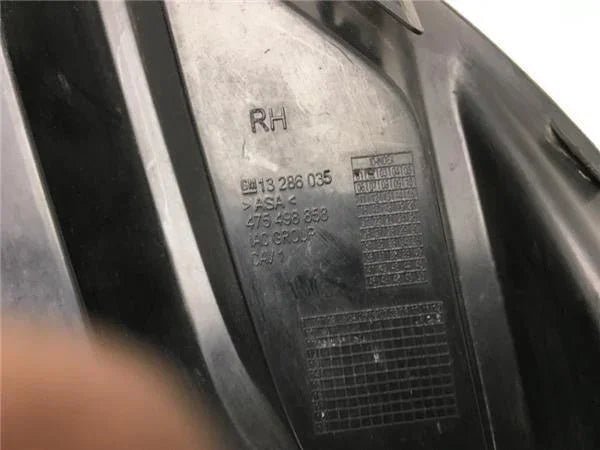 Rejilla derecha Opel Corsa D