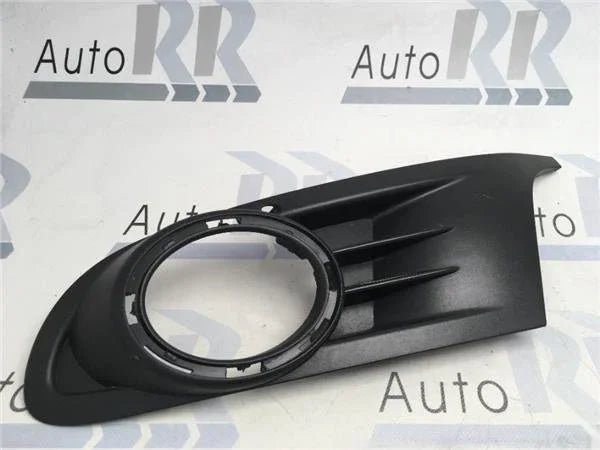 Rejilla izquierda paragolpes VW Golf 6
