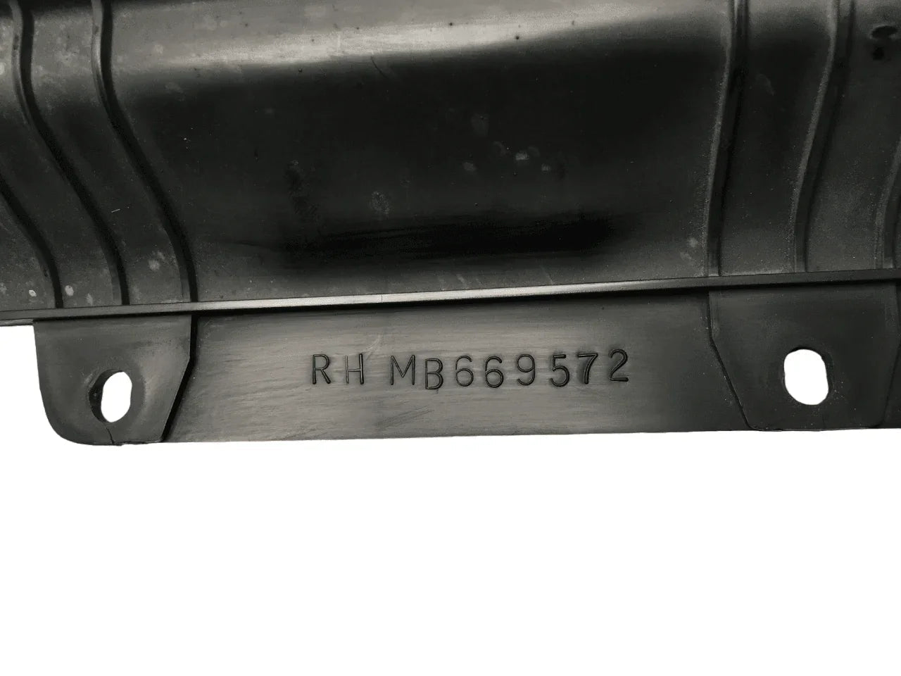 Rejilla Mitsubishi Montero II