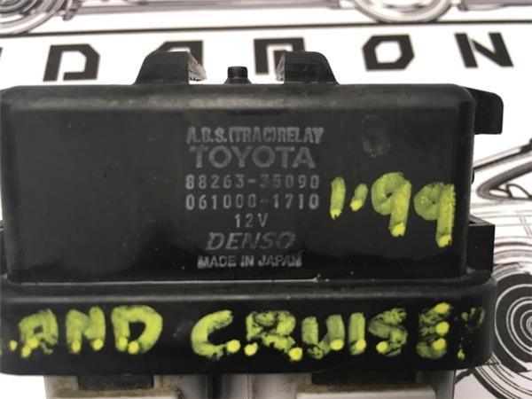 Rele abs land cruiser j90 8826335090 - 