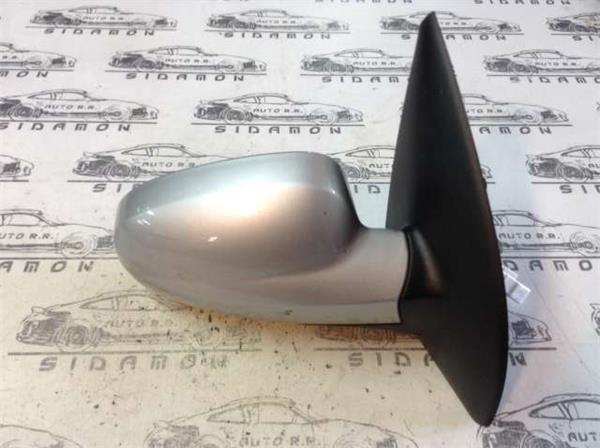 Retrovisor derecho chevrolet aveo - 
