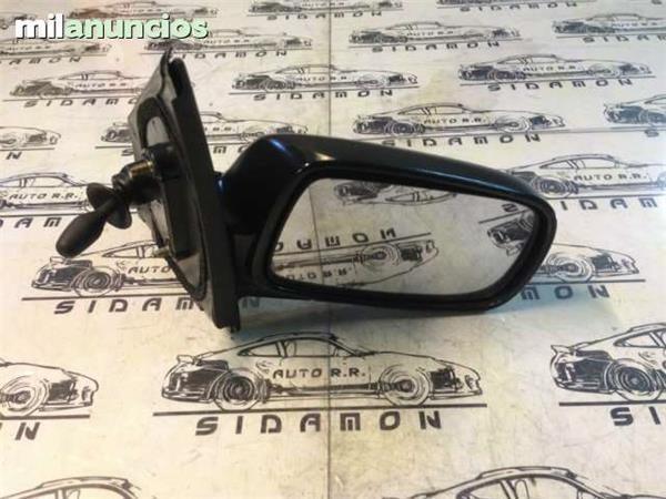 Retrovisor derecho toyota yaris 98-04 - 