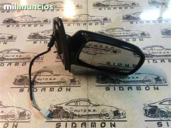 Retrovisor derecho toyota yaris i - 