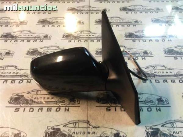 Retrovisor derecho toyota yaris i - 