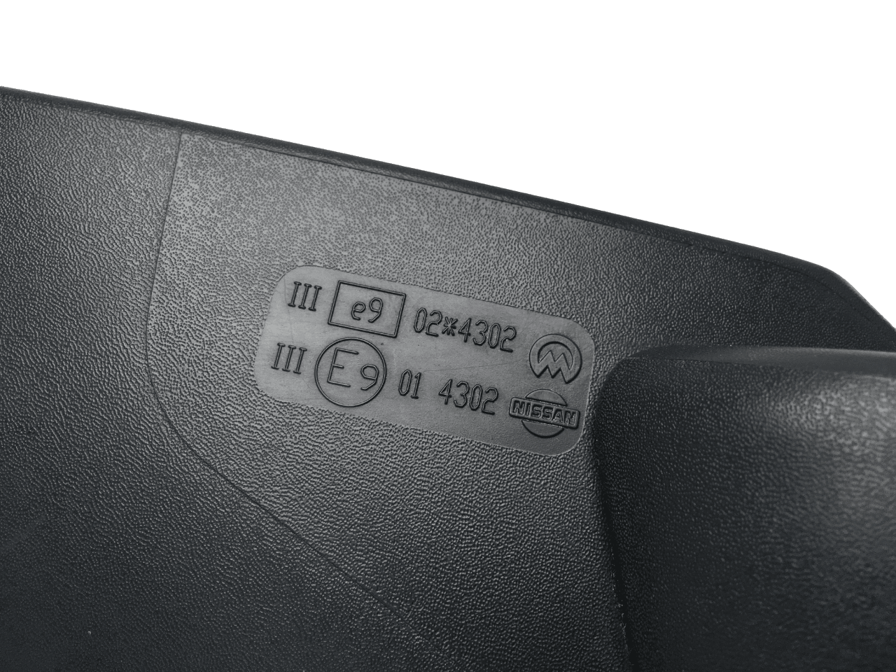 Retrovisor izquierdo Nissan Navara D40 - 014302