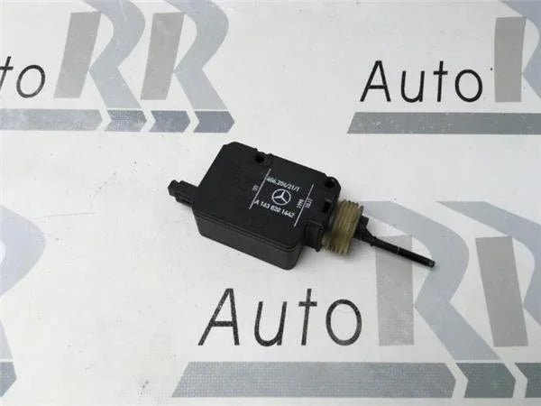 Servomotor tapa combustible Mercedes W16