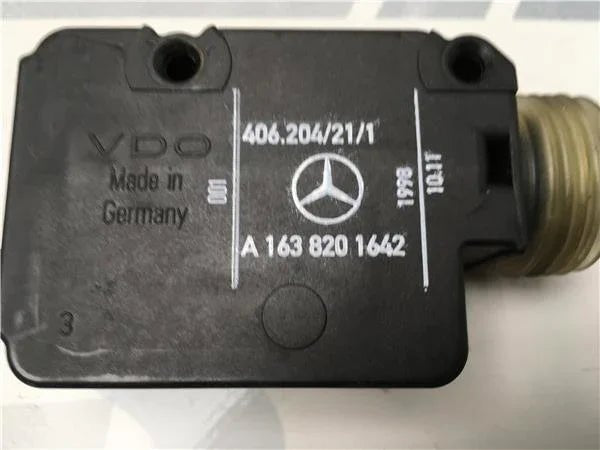 Servomotor tapa combustible Mercedes W16