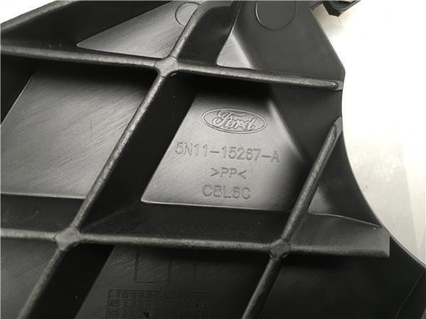 Soporte antinieblas izquierdo Ford Fusio